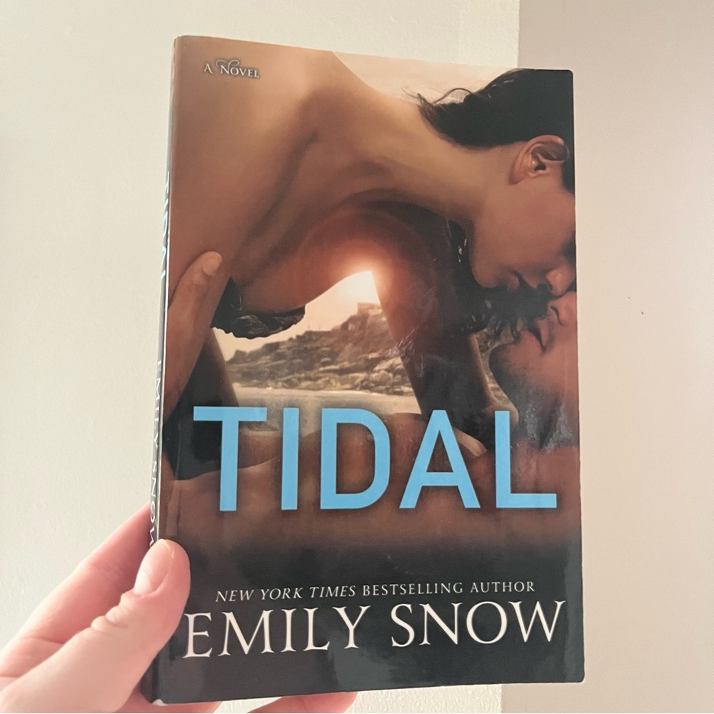 📚 4/25$ 📚 Tidal by Emily Snow | Booktok Romance